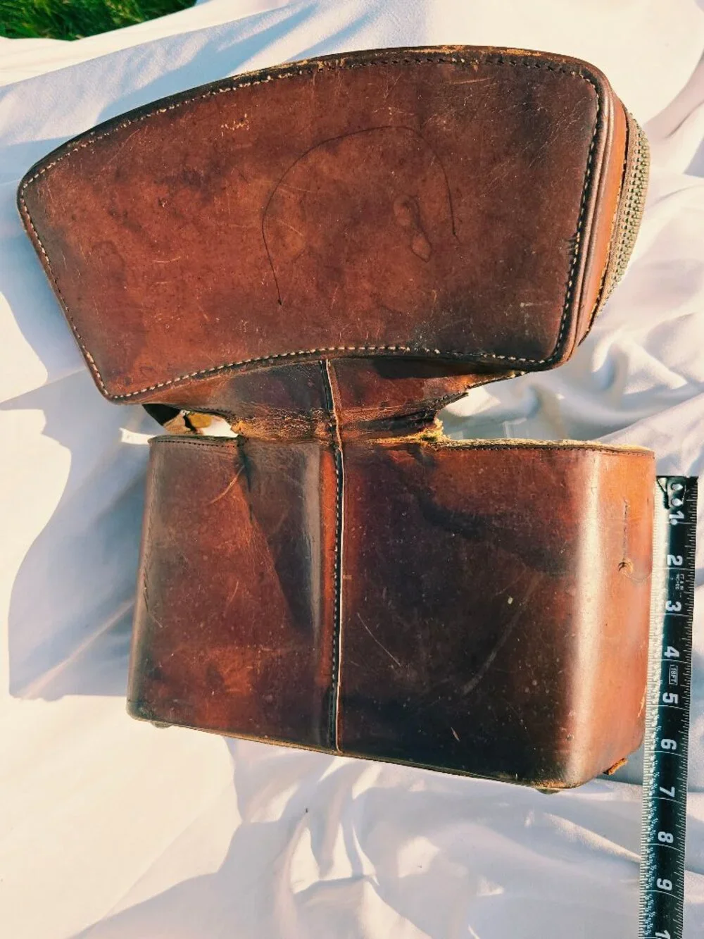 Antique Leather Box Case Damaged Patina Zipper 1940s 1950s Finish Felt Lined